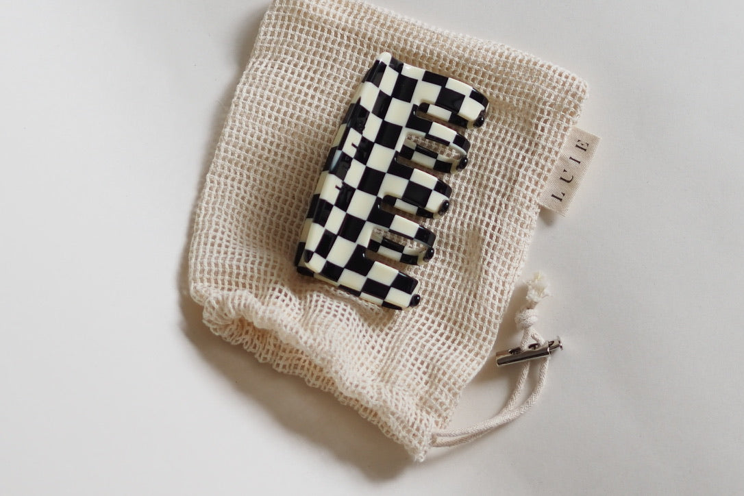 Hair Claw Black/White