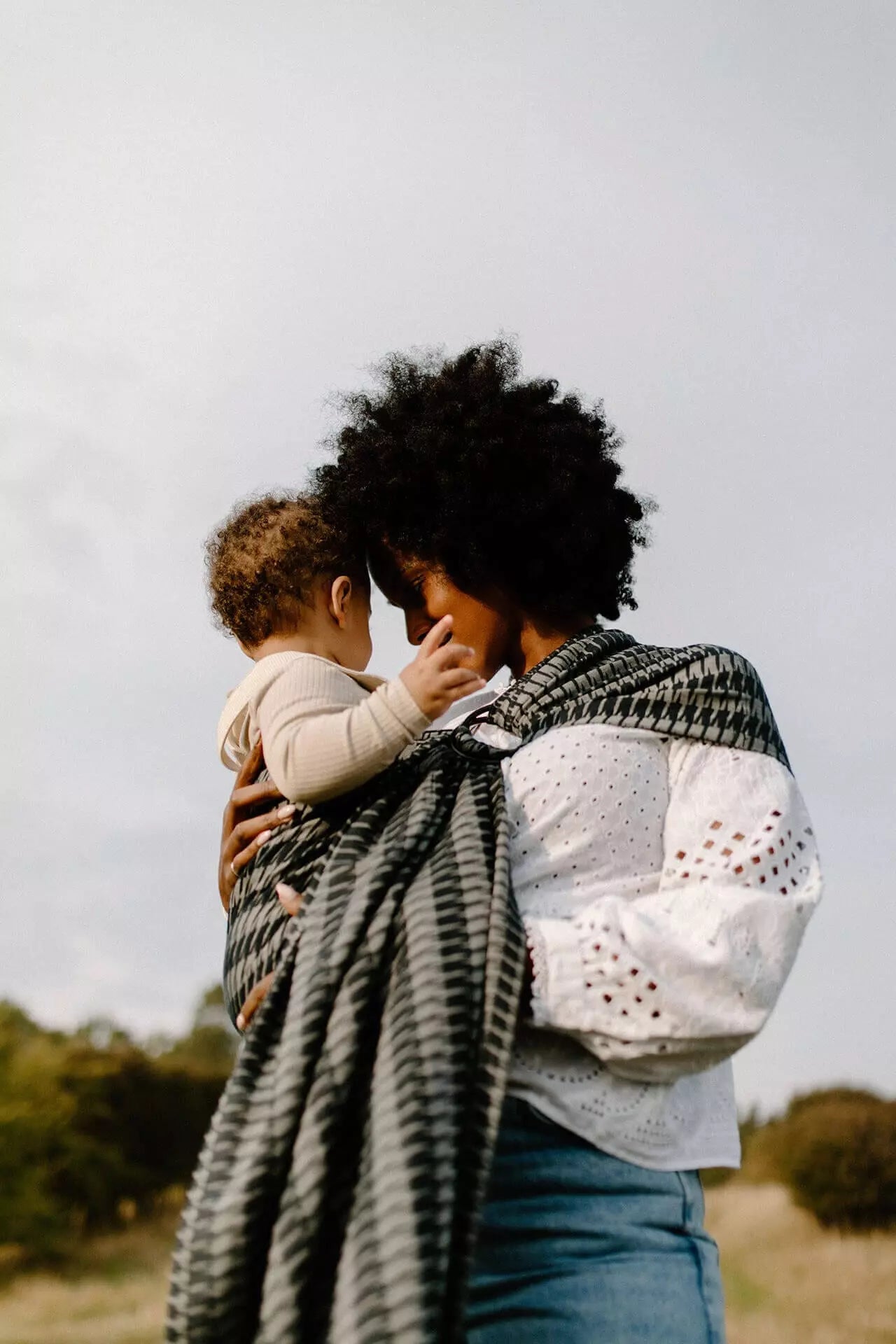 Theo Houndstooth Ring Sling